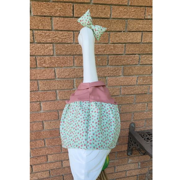 Handmade Ditzy Floral Porch Goose Dress with Wings & Hair Bow Pink Green Clothes - Picture 5 of 7